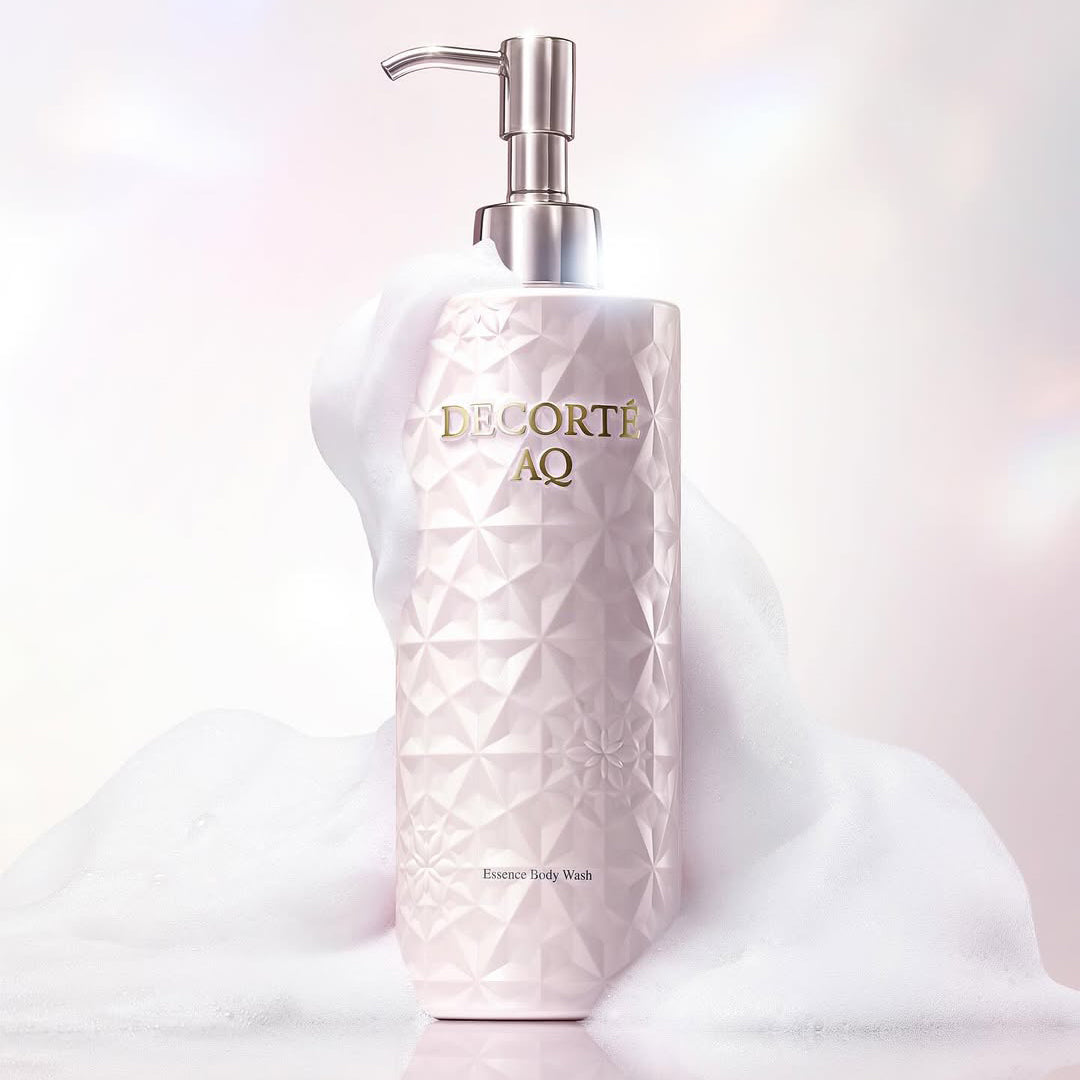 DECORTÉ AQ Radiance Mild Essence Body Wash