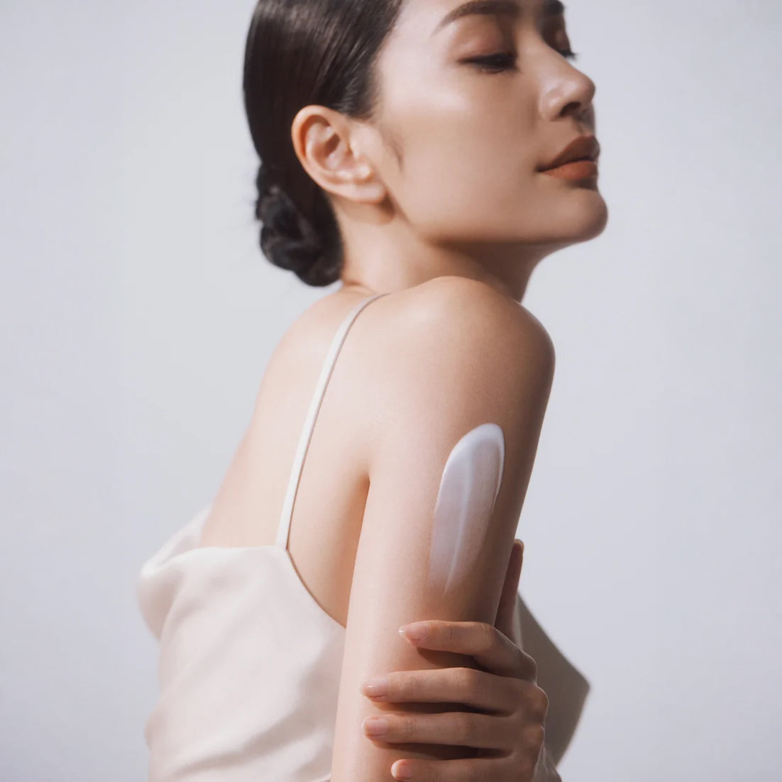 FAS The Drape Body Milk KAGARIBI
