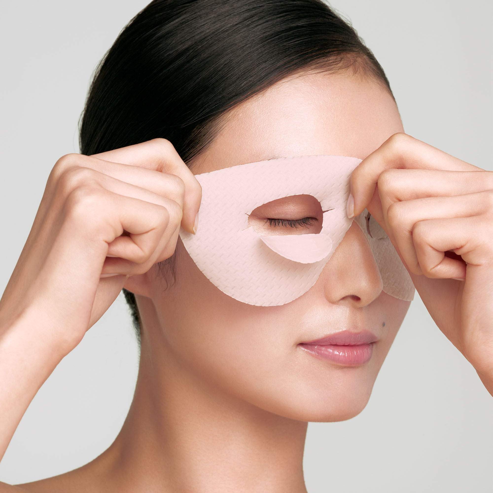 Clé de Peau Beauté Synactif Eye Mask