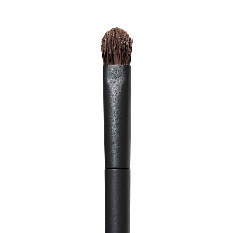 THREE Eye Color Veil Brush