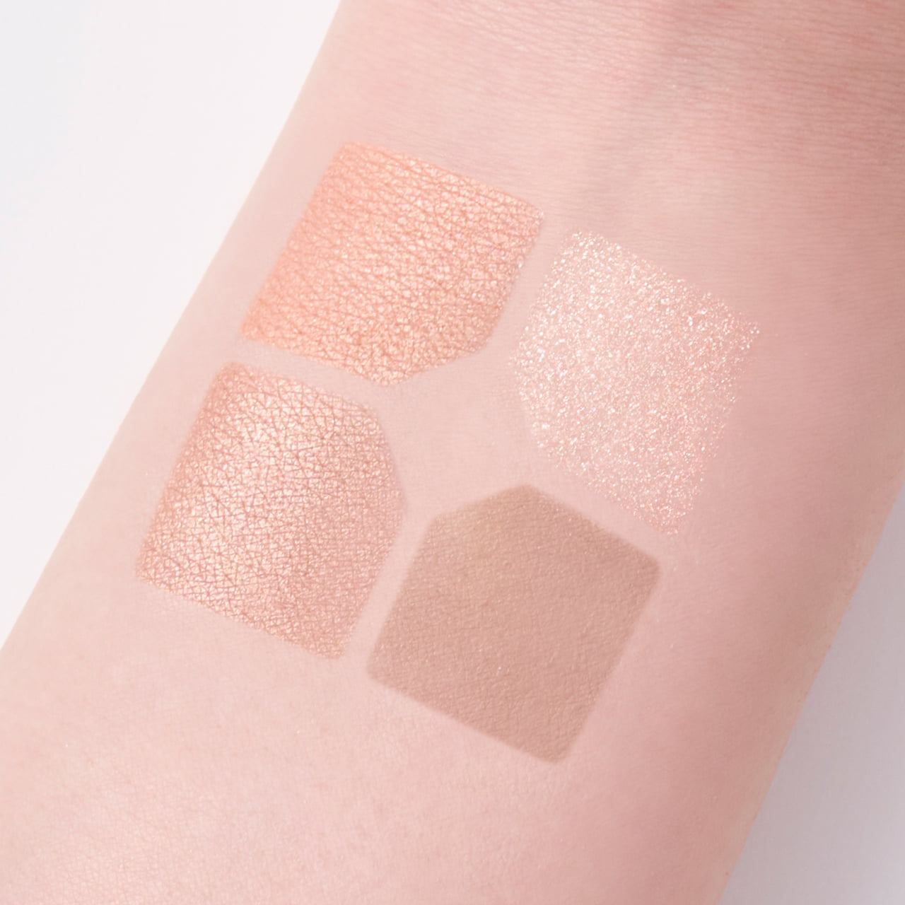 Elégance PARFAIT COULEUR PALETTE 100 Elégance Parfait Couleur Palette – Everglow Cosmetics