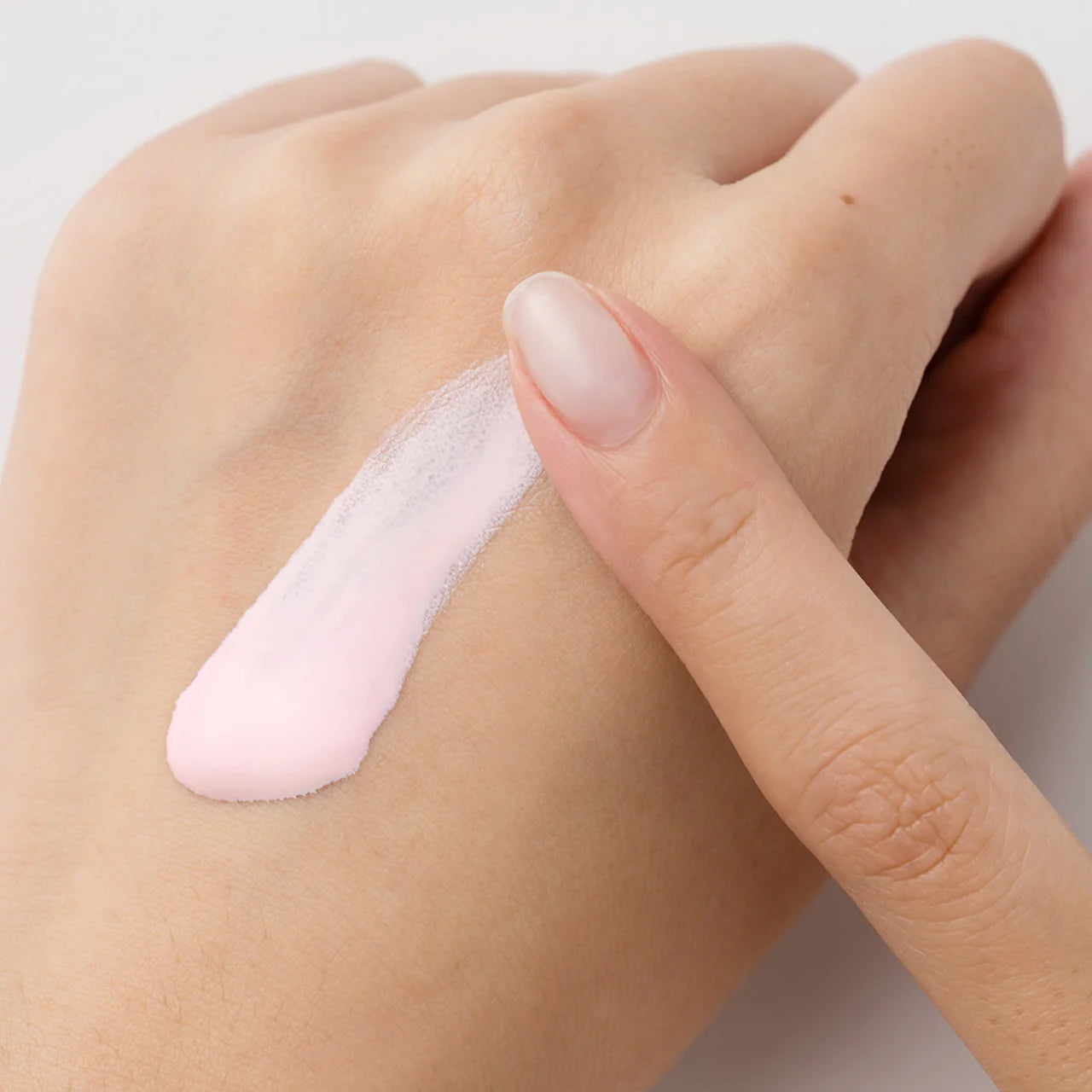 Elégance Modeling Color Base UV – Everglow Cosmetics