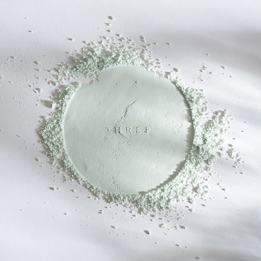 THREE Advanced Ethereal Smooth Operator Loose Powder X04 Limited Edition