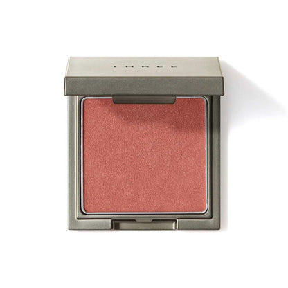 THREE Fluffume Blush