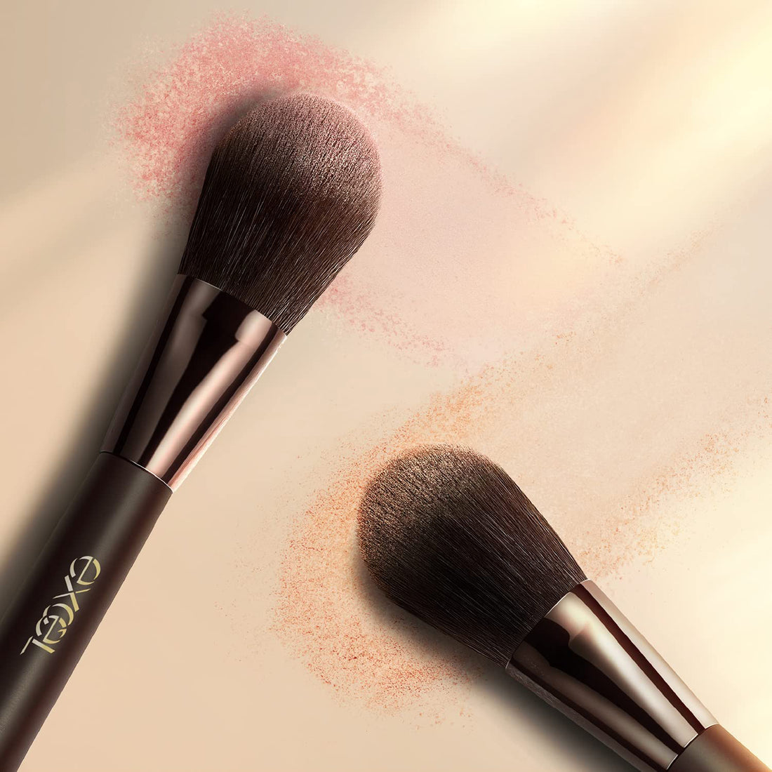 EXCEL Highlight Cheek Brush