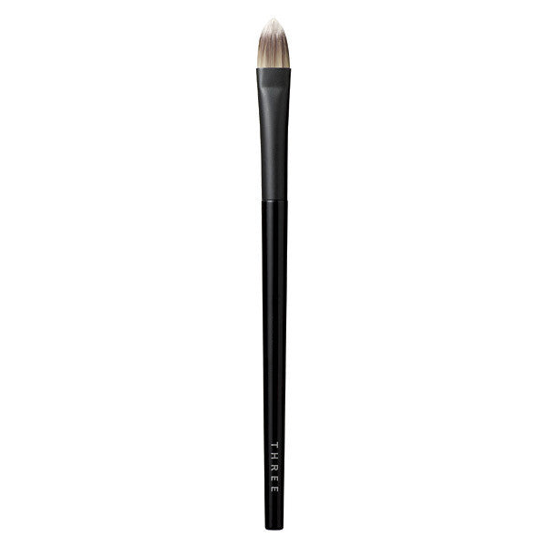 THREE Concealer Brush M