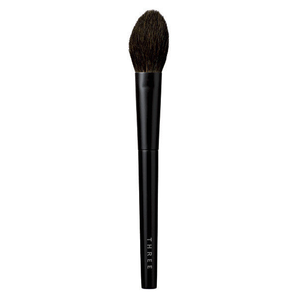 THREE Face Brush M